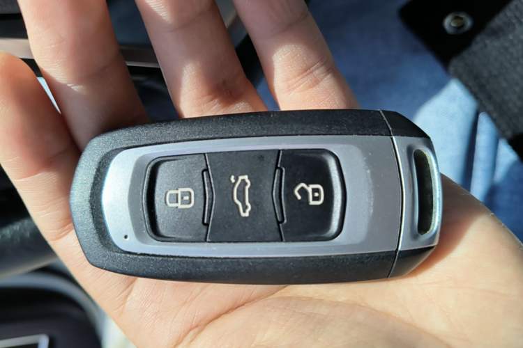 Used Geely Auto Emgrand GL 2018 1.8L DCT Elite Smart Connectivity Version Vehicle Key