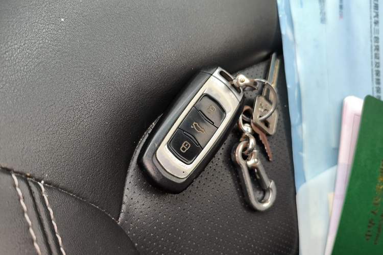 Used Geely Auto Emgrand GL 2018 1.4T Manual Elite Smart Connectivity Version Vehicle Key