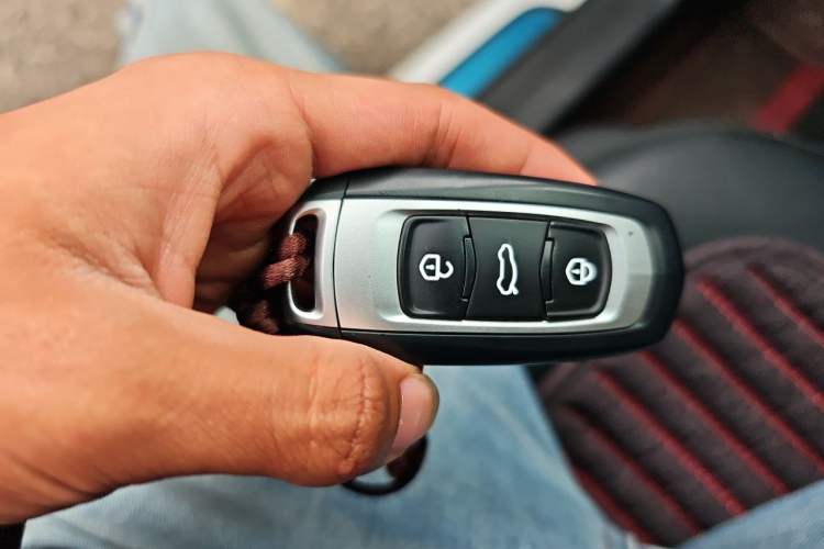 Used Geely Auto Emgrand GL 2018 1.4T DCT Prestige Smart Connectivity Version Vehicle Key