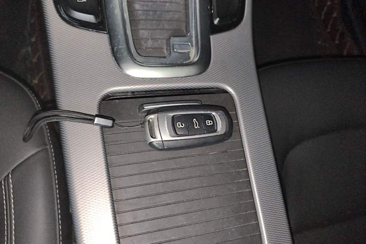 Used Geely Auto Emgrand GL 2018 1.4T DCT Elite Smart Connectivity Version Vehicle Key