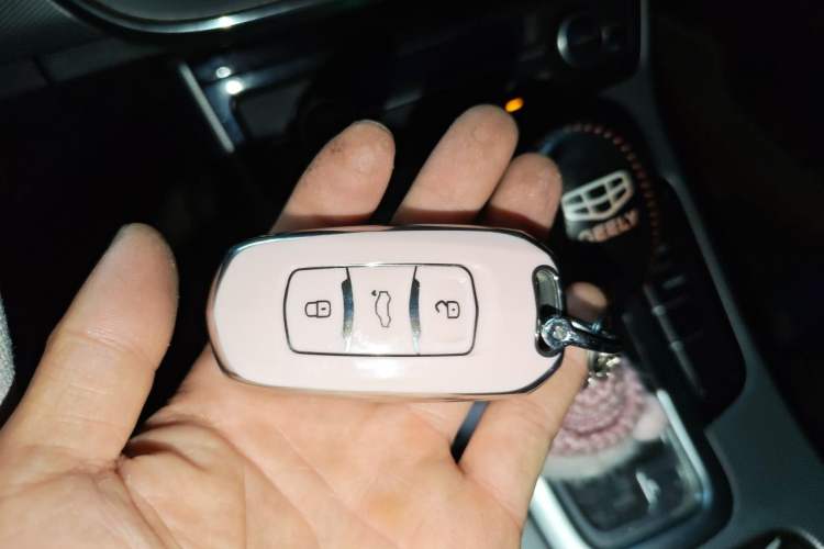 Used Geely Auto Emgrand GL 2018 1.8L DCT Elite Smart Connectivity Version Vehicle Key