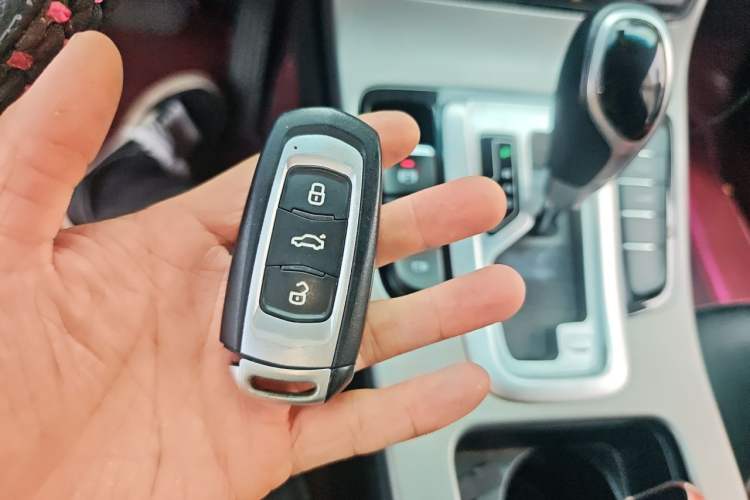 Used Geely Auto Emgrand GL 2018 1.4T DCT Prestige Smart Connectivity Version Vehicle Key