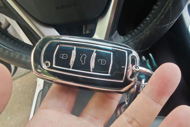 Used Geely Auto Emgrand GL 2018 1.4T Manual Elite Smart Connectivity Version Vehicle Key