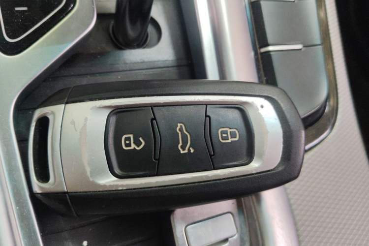 Used Geely Auto Emgrand GL 2018 1.4T DCT Prestige Smart Connectivity Version Vehicle Key