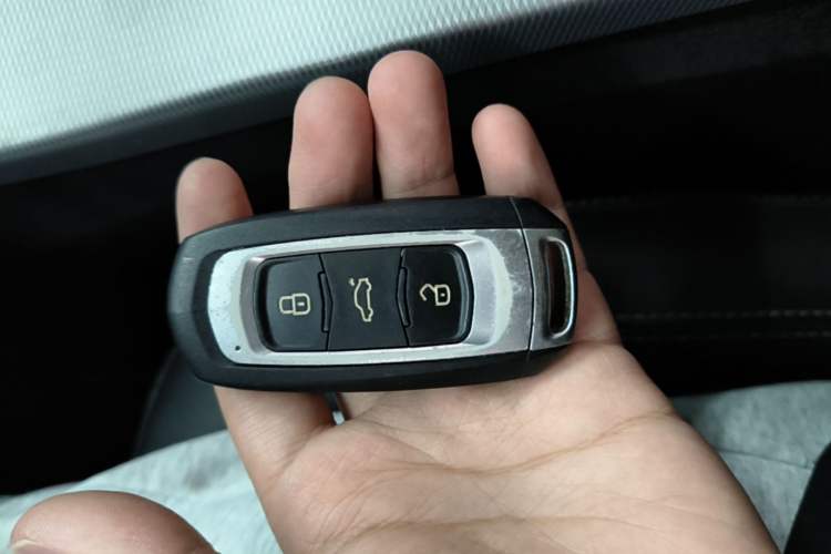 Used Geely Auto Emgrand GL 2018 1.8L DCT Elite Smart Connectivity Version Vehicle Key
