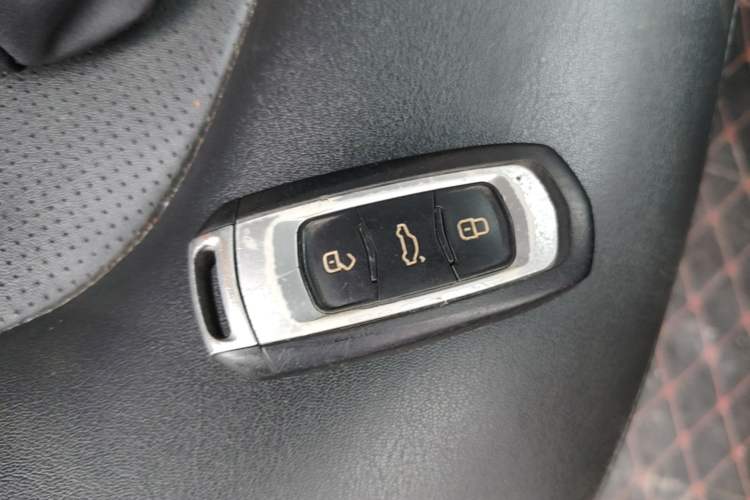 Used Geely Auto Emgrand GL 2018 1.8L DCT Elite Smart Connectivity Version Vehicle Key