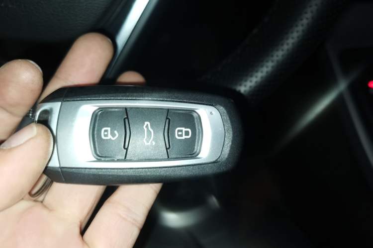 Used Geely Auto Emgrand GL 2018 1.4T DCT Elite Smart Connectivity Version Vehicle Key