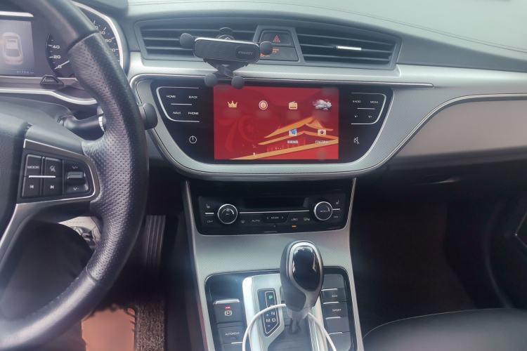 Used Geely Auto Emgrand GL 2018 1.4T DCT Prestige Smart Connectivity Version Audio And AC Panel