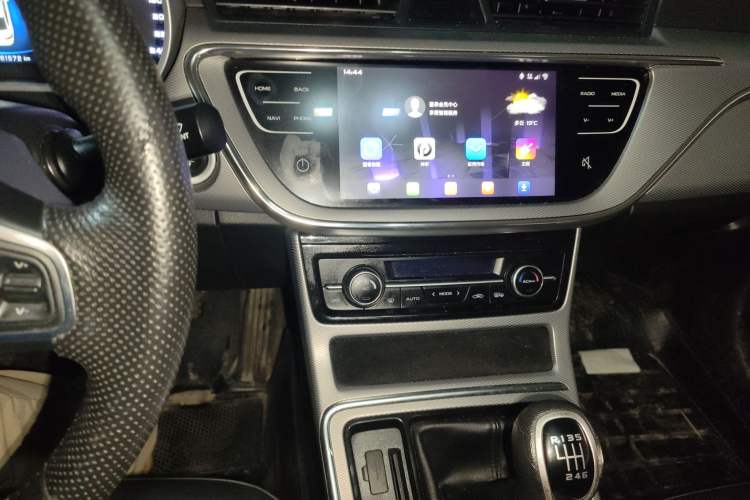 Used Geely Auto Emgrand GL 2018 1.4T Manual Elite Smart Connectivity Version Audio And AC Panel