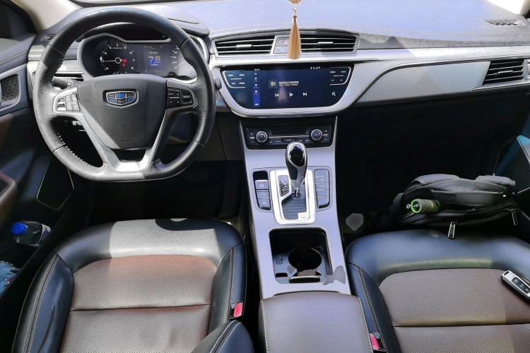 Used Geely Auto Emgrand GL 2018 1.4T DCT Prestige Smart Connectivity Version Center Console