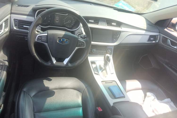 Used Geely Auto Emgrand GL 2018 1.4T DCT Elite Smart Connectivity Version Center Console