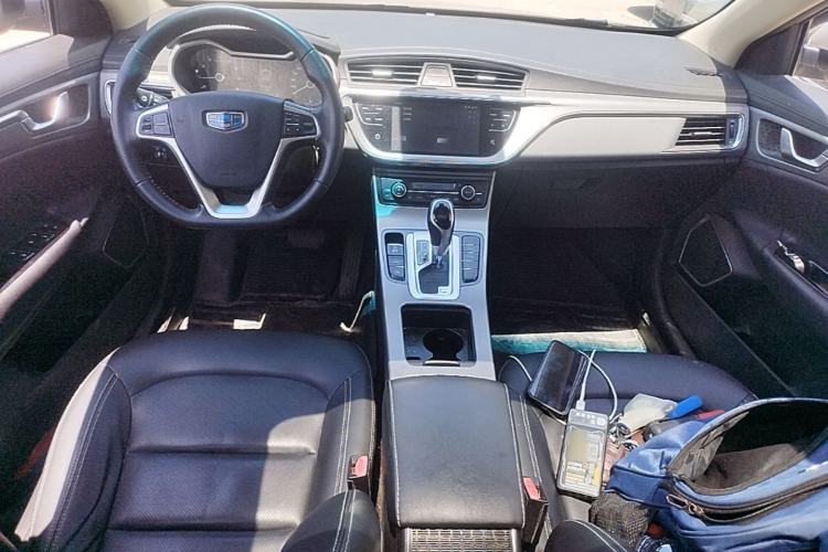 Used Geely Auto Emgrand GL 2018 1.8L DCT Elite Smart Connectivity Version Center Console