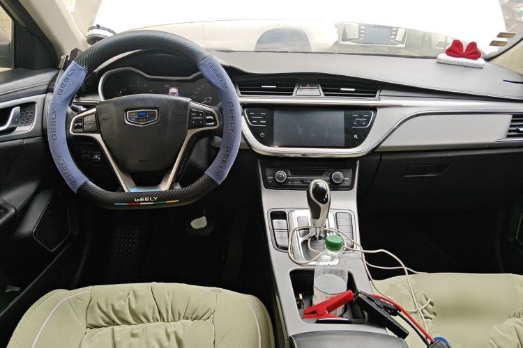 Used Geely Auto Emgrand GL 2018 1.8L DCT Elite Smart Connectivity Version Center Console