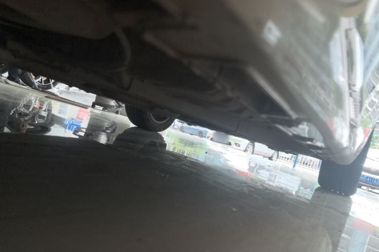 Used Geely Auto Emgrand GL 2018 1.8L Manual Elite Smart Connectivity Version Chassis Rear Right