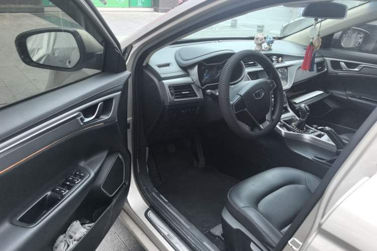 Used Geely Auto Emgrand GL 2018 1.8L Manual Elite Smart Connectivity Version Driver Seat