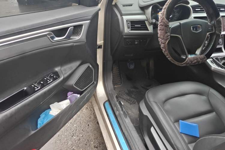 Used Geely Auto Emgrand GL 2018 1.8L Manual Elite Smart Connectivity Version Driver Seat
