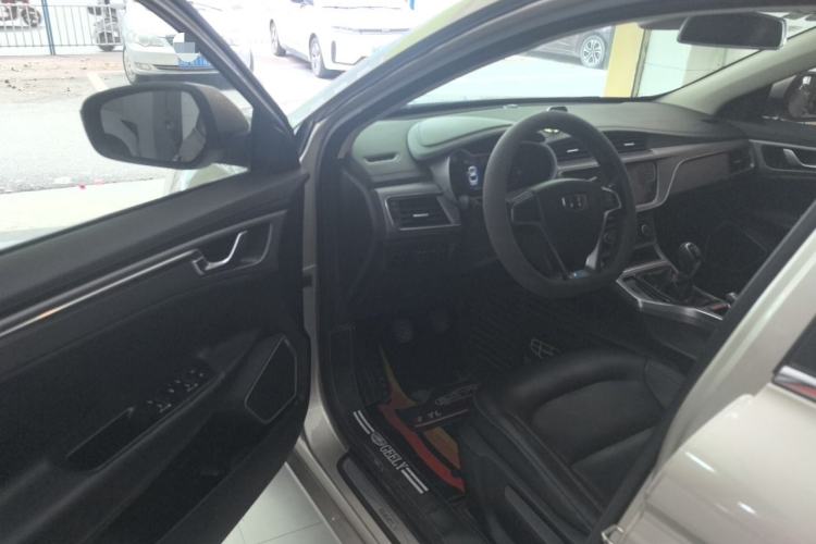 Used Geely Auto Emgrand GL 2018 1.8L Manual Elite Smart Connectivity Version Driver Seat