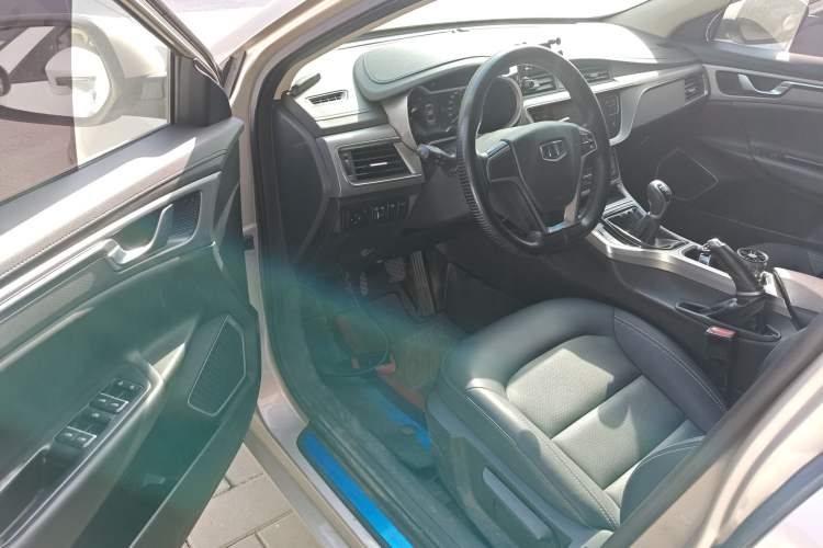 Used Geely Auto Emgrand GL 2018 1.8L Manual Elite Smart Connectivity Version Driver Seat