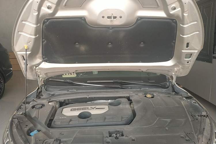 Used Geely Auto Emgrand GL 2018 1.8L DCT Elite Smart Connectivity Version Engine Bay