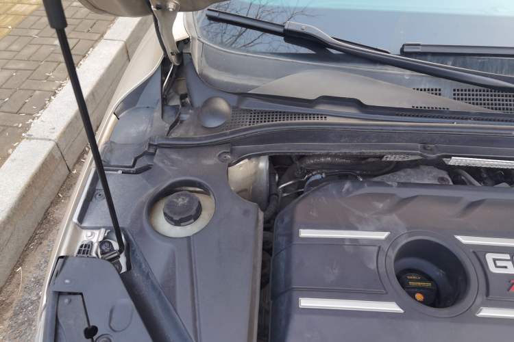 Used Geely Auto Emgrand GL 2018 1.4T DCT Elite Smart Connectivity Version Engine Bay Right