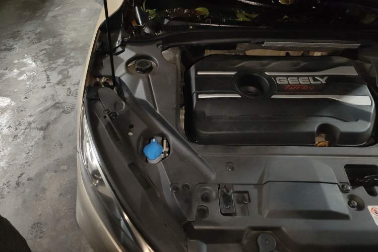 Used Geely Auto Emgrand GL 2018 1.4T Manual Elite Smart Connectivity Version Engine Bay Right