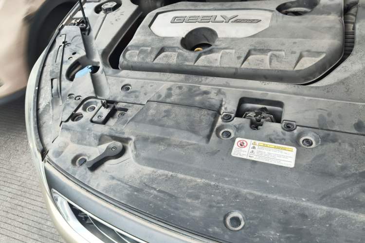 Used Geely Auto Emgrand GL 2018 1.8L Manual Elite Smart Connectivity Version Engine Bay Right