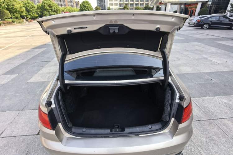 Used Geely Auto Emgrand GL 2018 1.8L DCT Elite Smart Connectivity Version Exterior 10