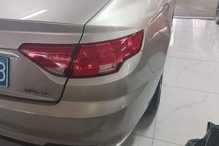 Used Geely Auto Emgrand GL 2018 1.8L DCT Elite Smart Connectivity Version Exterior 3