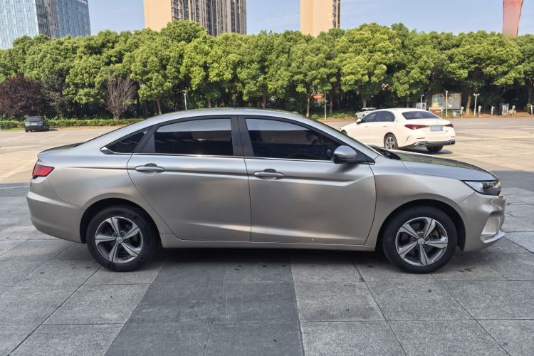 Used Geely Auto Emgrand GL 2018 1.8L DCT Elite Smart Connectivity Version Exterior 3