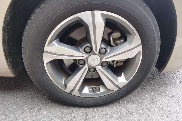 Used Geely Auto Emgrand GL 2018 1.8L Manual Elite Smart Connectivity Version Exterior 4