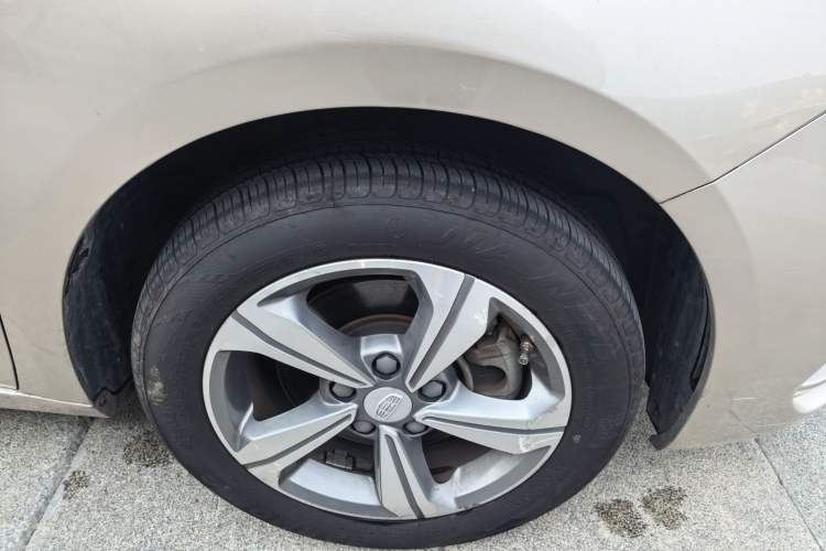 Used Geely Auto Emgrand GL 2018 1.8L DCT Elite Smart Connectivity Version Exterior 8
