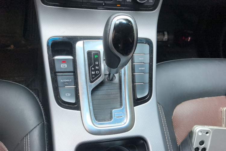 Used Geely Auto Emgrand GL 2018 1.4T DCT Prestige Smart Connectivity Version Gear Lever