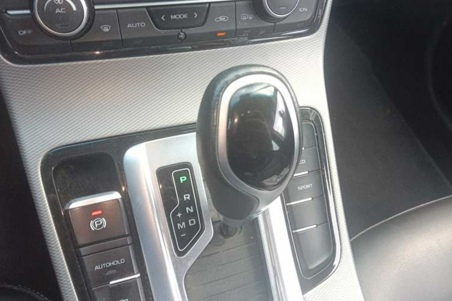 Used Geely Auto Emgrand GL 2018 1.4T DCT Elite Smart Connectivity Version Gear Lever