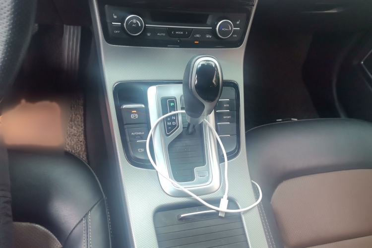 Used Geely Auto Emgrand GL 2018 1.4T DCT Prestige Smart Connectivity Version Gear Lever