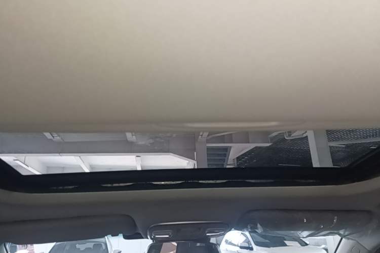 Used Geely Auto Emgrand GL 2018 1.8L DCT Elite Smart Connectivity Version Headliner