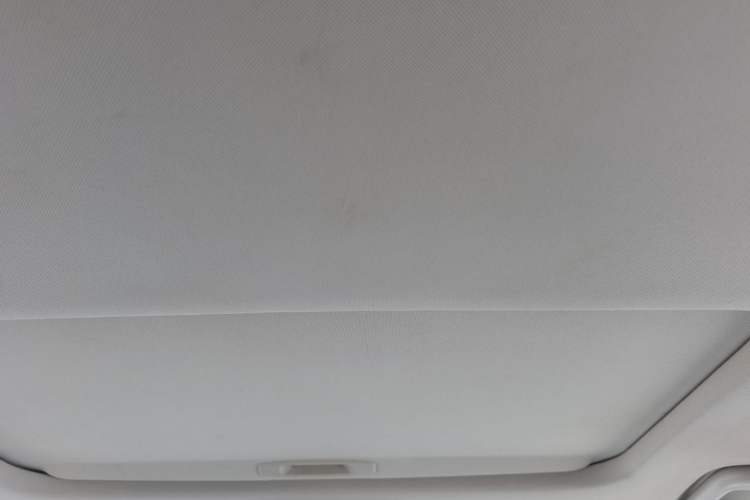 Used Geely Auto Emgrand GL 2018 1.8L Manual Elite Smart Connectivity Version Headliner