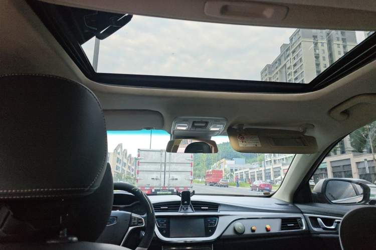 Used Geely Auto Emgrand GL 2018 1.8L DCT Elite Smart Connectivity Version Headliner