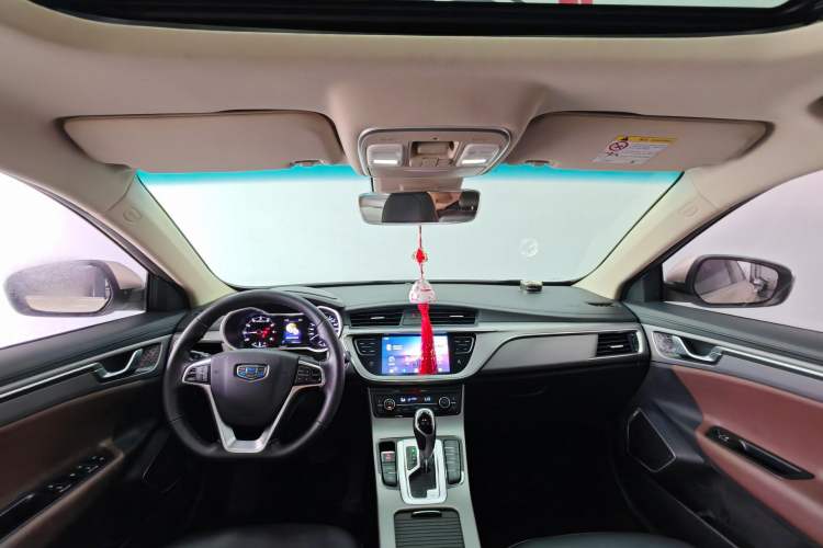 Used Geely Auto Emgrand GL 2018 1.4T DCT Flagship Edition Interior 2