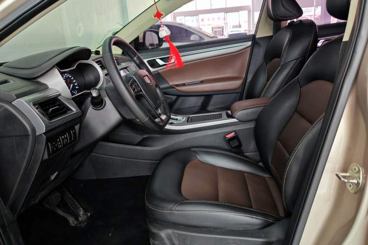Used Geely Auto Emgrand GL 2018 1.4T DCT Flagship Edition Interior 3