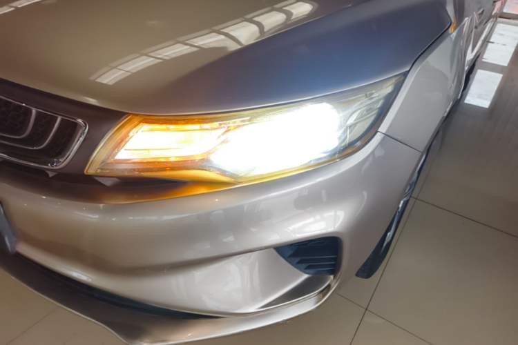 Used Geely Auto Emgrand GL 2018 1.8L Manual Elite Smart Connectivity Version Left Front Headlight