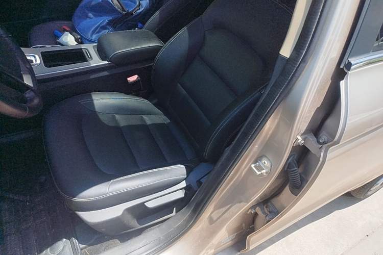 Used Geely Auto Emgrand GL 2018 1.8L DCT Elite Smart Connectivity Version Left Front Seat