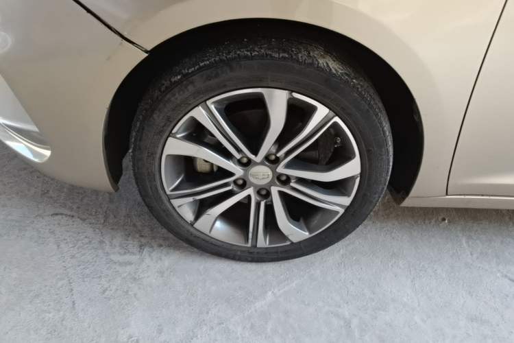 Used Geely Auto Emgrand GL 2018 1.4T DCT Prestige Smart Connectivity Version Left Front Wheel Hub