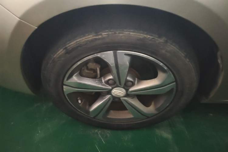 Used Geely Auto Emgrand GL 2018 1.8L DCT Elite Smart Connectivity Version Left Front Wheel Hub