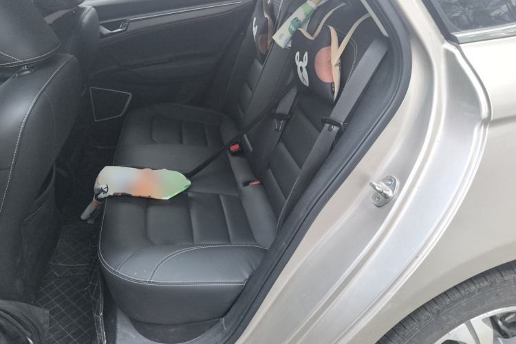 Used Geely Auto Emgrand GL 2018 1.8L Manual Elite Smart Connectivity Version Left Rear Seat