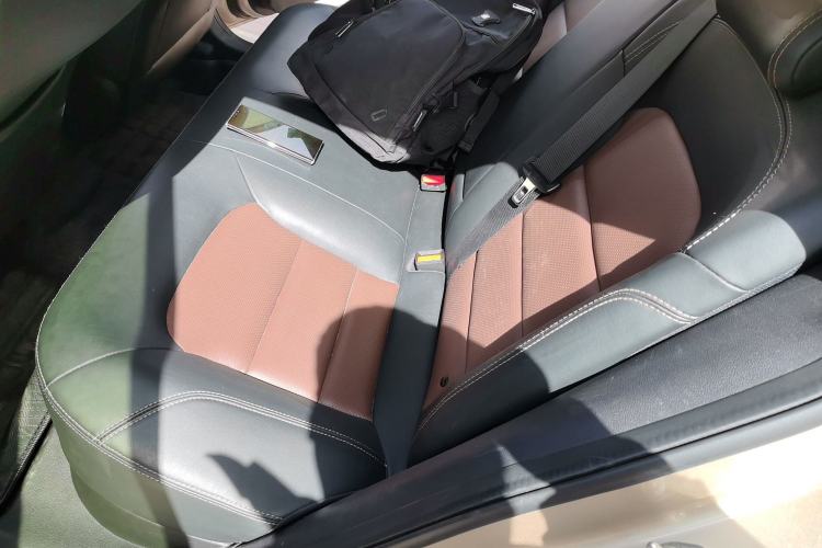 Used Geely Auto Emgrand GL 2018 1.4T DCT Prestige Smart Connectivity Version Left Rear Seat