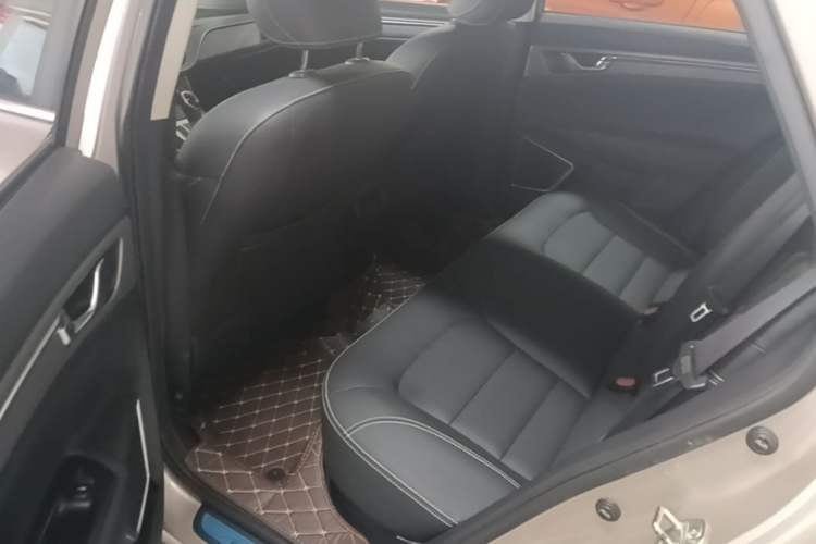Used Geely Auto Emgrand GL 2018 1.8L DCT Elite Smart Connectivity Version Left Rear Seat