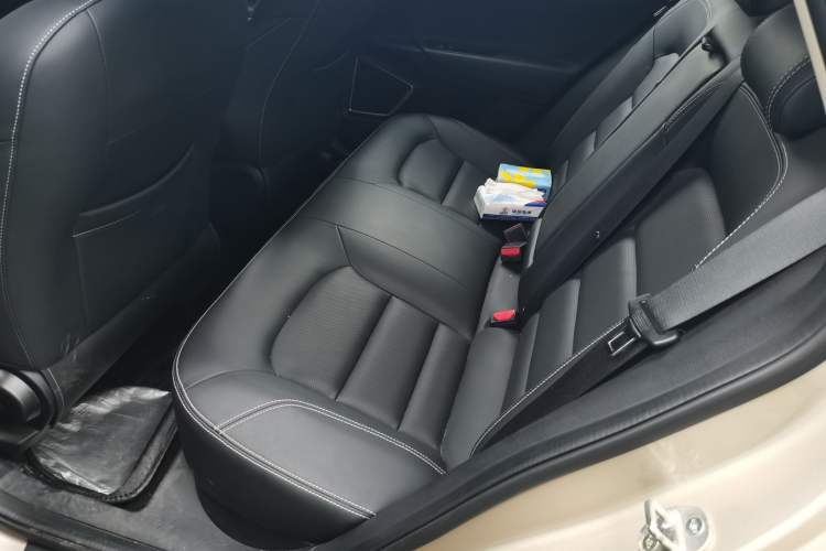 Used Geely Auto Emgrand GL 2018 1.8L DCT Elite Smart Connectivity Version Left Rear Seat