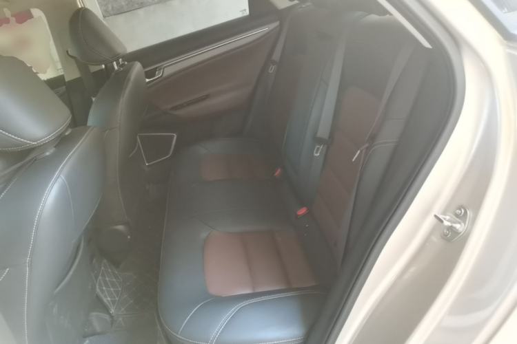 Used Geely Auto Emgrand GL 2018 1.4T DCT Prestige Smart Connectivity Version Left Rear Seat