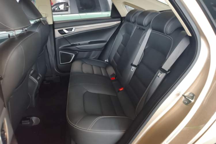 Used Geely Auto Emgrand GL 2018 1.8L Manual Elite Smart Connectivity Version Left Rear Seat