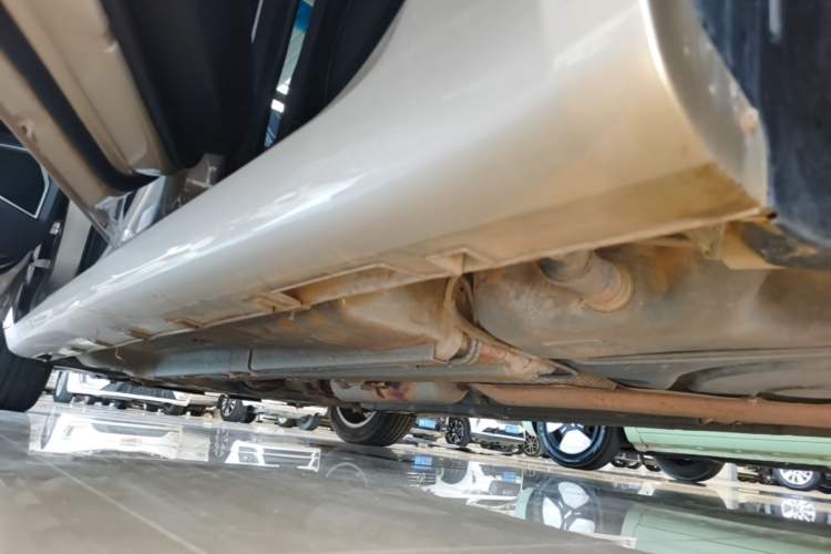 Used Geely Auto Emgrand GL 2018 1.8L Manual Elite Smart Connectivity Version Left Side Sill